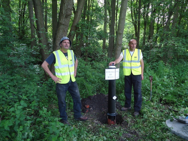 Clive and Rob check post alignment 